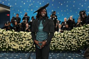 Shaboozey’s Met Gala Look Was Relentlessly Roasted, But Critics Say it’s a Sinister Pattern New Black Artists Shouldn’t Ignore