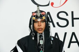 Erykah Badu Is The Queen To Dress Like For Halloween. Steal These Looks