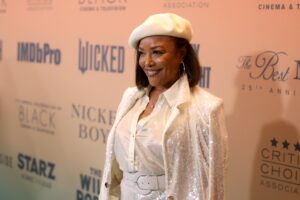 Fans Noticed Lynn Whitfield’s Daughter Is Her Twin in Resurfaced Viral Video