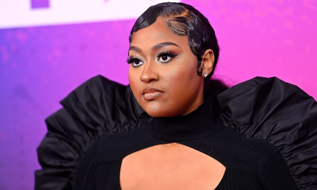 Jazmine Sullivan Shares This Heartbreaking Family News in Her Instagram Stories