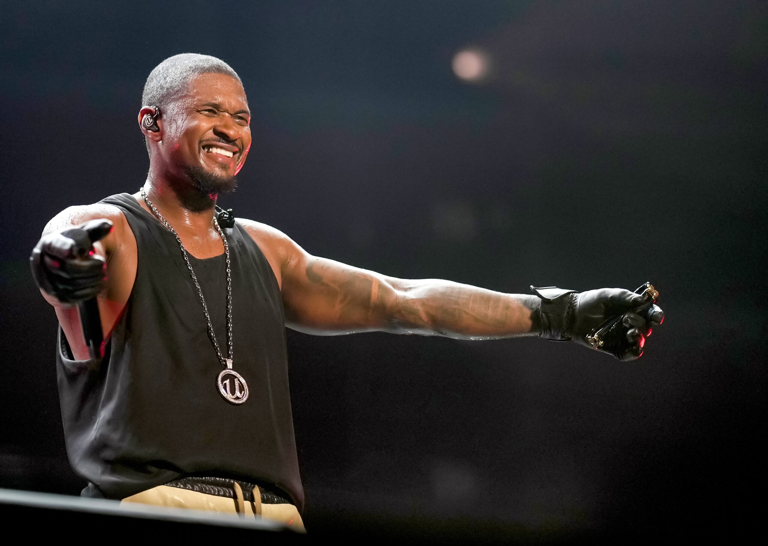 Usher performs onstage during Day 2 of the 2024 ESSENCE Festival of Culture presented by Coca-Cola at Caesars Superdome on July 06, 2024 in New Orleans, Louisiana. Photo: Getty Images Josh Brasted for ESSENCE