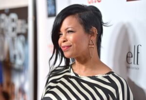 Wait, En Vogue’s Dawn Robinson Says She’s ‘Not Homeless But Lives in Her Car Because of What ?!!!