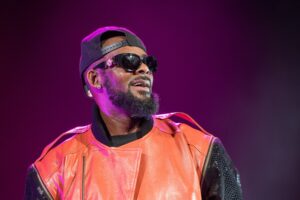 Oh No, He Didn’t! R. Kelly Joins ‘Residuals’ Challenge From Prison and the Internet is Crazy Divided