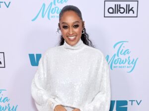 WATCH: Tia Mowry Makes Emotional, Surprising Decision About Her Wedding Ring