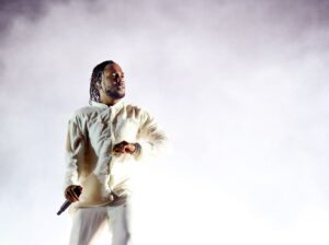 Kendrick Lamar Claps at Drake and Everyone Else on Surprise New Track