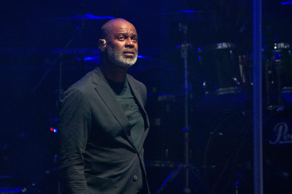 Black Twitter Drags Brian McKnight By His Scalp For the Audacity of Hosting a Series…on Fatherhood