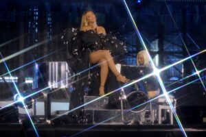 Beyhive, Internet’s Funniest Reactions to Beyoncé’s No- Show at the DNC