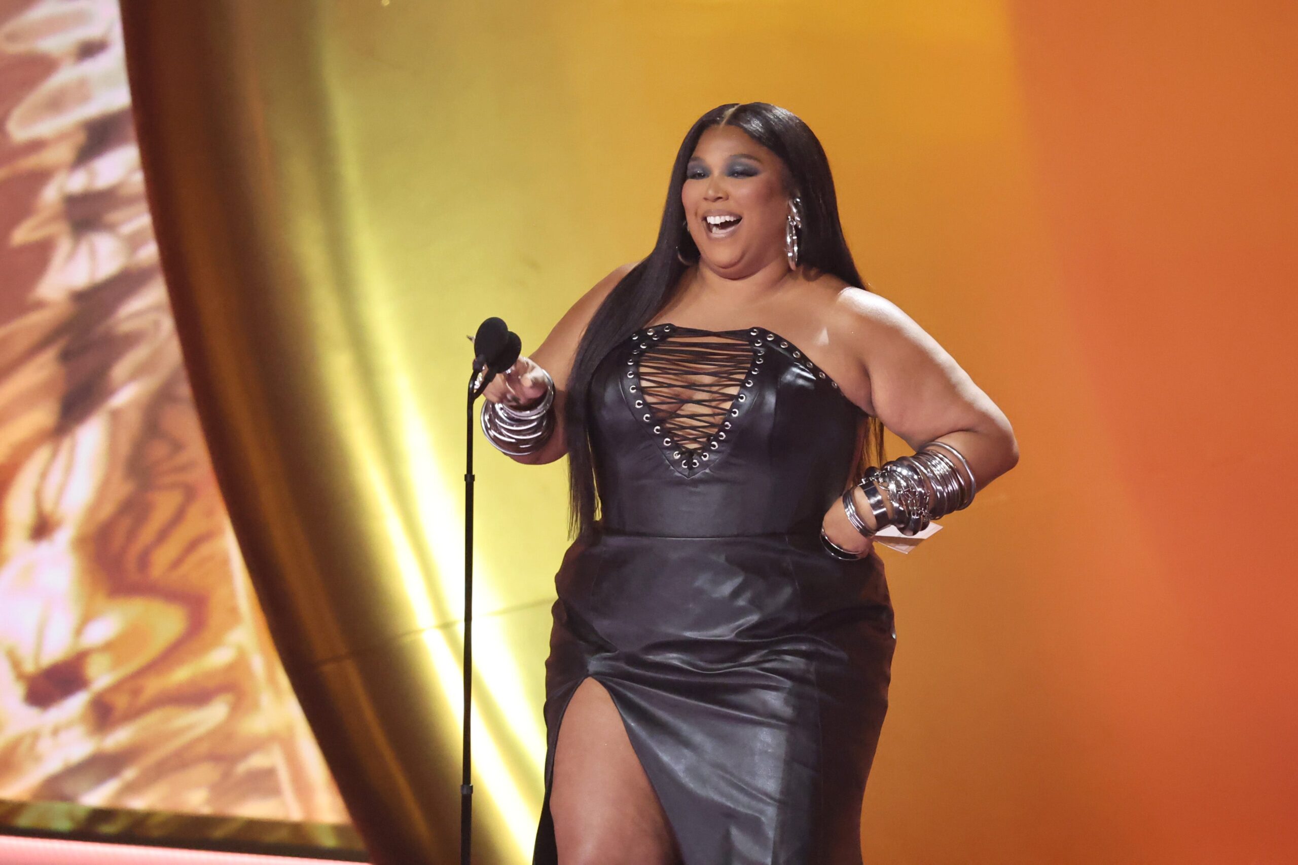 Lizzo speaks onstage during the 66th GRAMMY Awards at Crypto.com Arena on February 04, 2024 in Los Angeles, California. Photo: Getty Images Amy Sussman