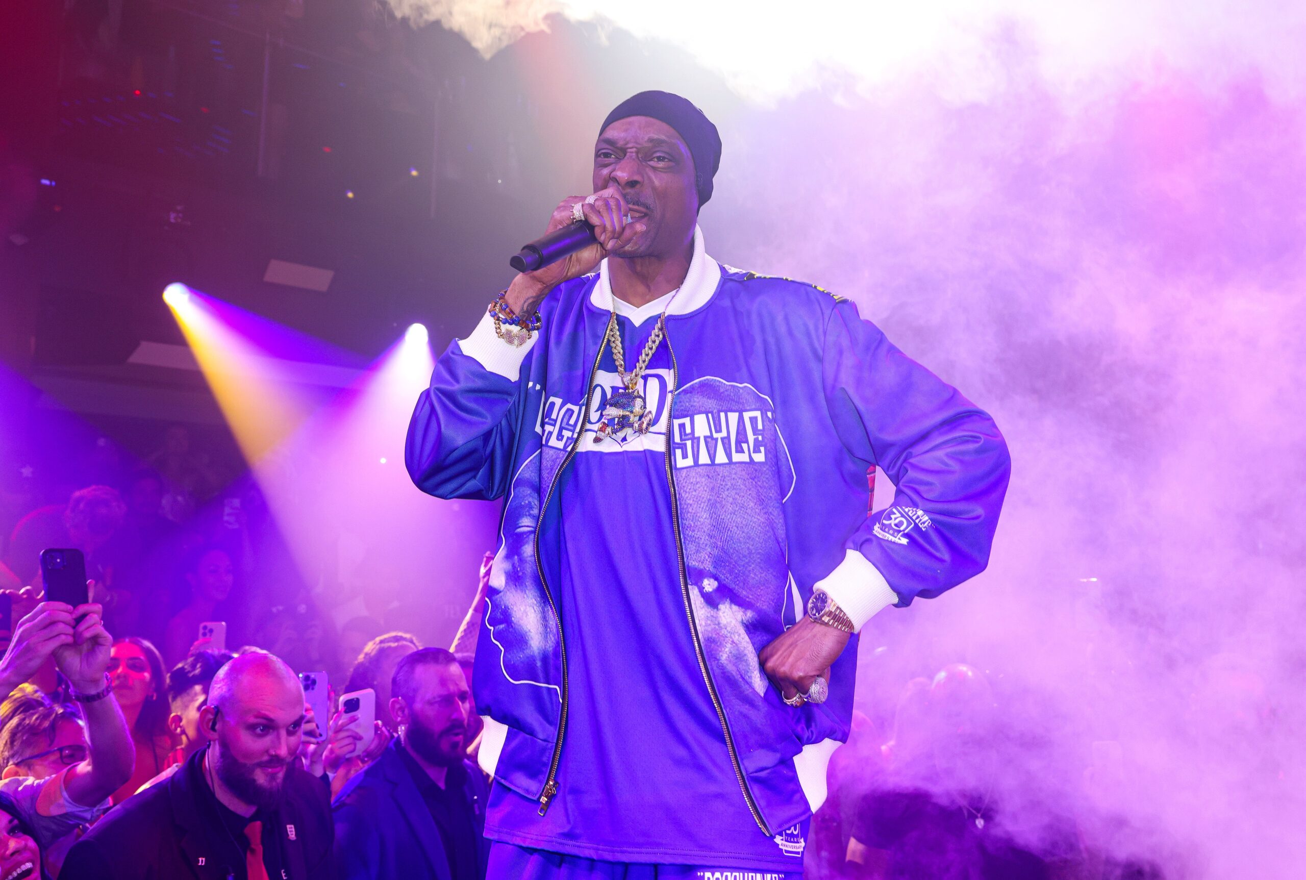 MIAMI, FLORIDA - DECEMBER 8: Snoop Dogg performs at E11EVEN Miami during Miami Art Week on December 8, 2023 in Miami, Florida. Photo: Getty Images Alexander Tamargo