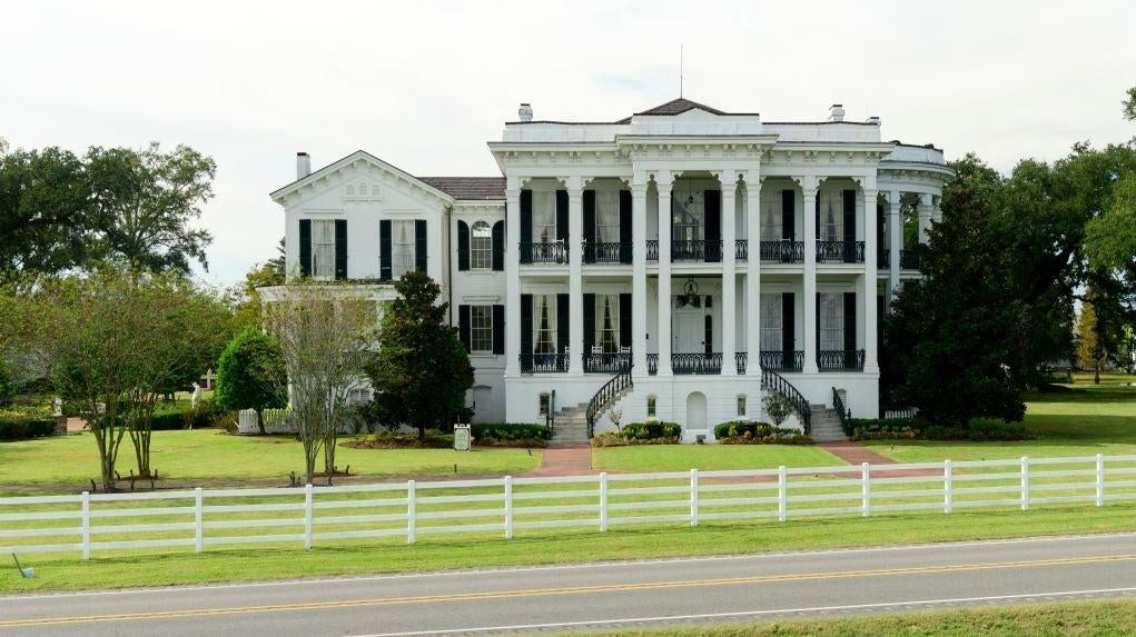 USA, Deep South, Louisiana, Nottoway Plantation & Resort Photo: Getty Images Dukas/Christian Heeb/Universal Images Group
