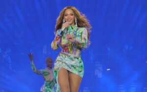 Beyoncé Delivers Powerful Tribute to Tina Turner During Renaissance Tour Stop in London