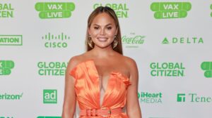 ‘I Was a Troll, Full Stop. And I Am Sorry’: Chrissy Teigen Issues Lengthy Apology Following Bullying Scandal