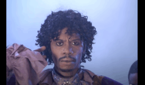Charlie Murphy Never Lied: Late Comedian Goes Viral on Twitter After Video of Prince Shooting Hoops Mid-Concert Reemerges
