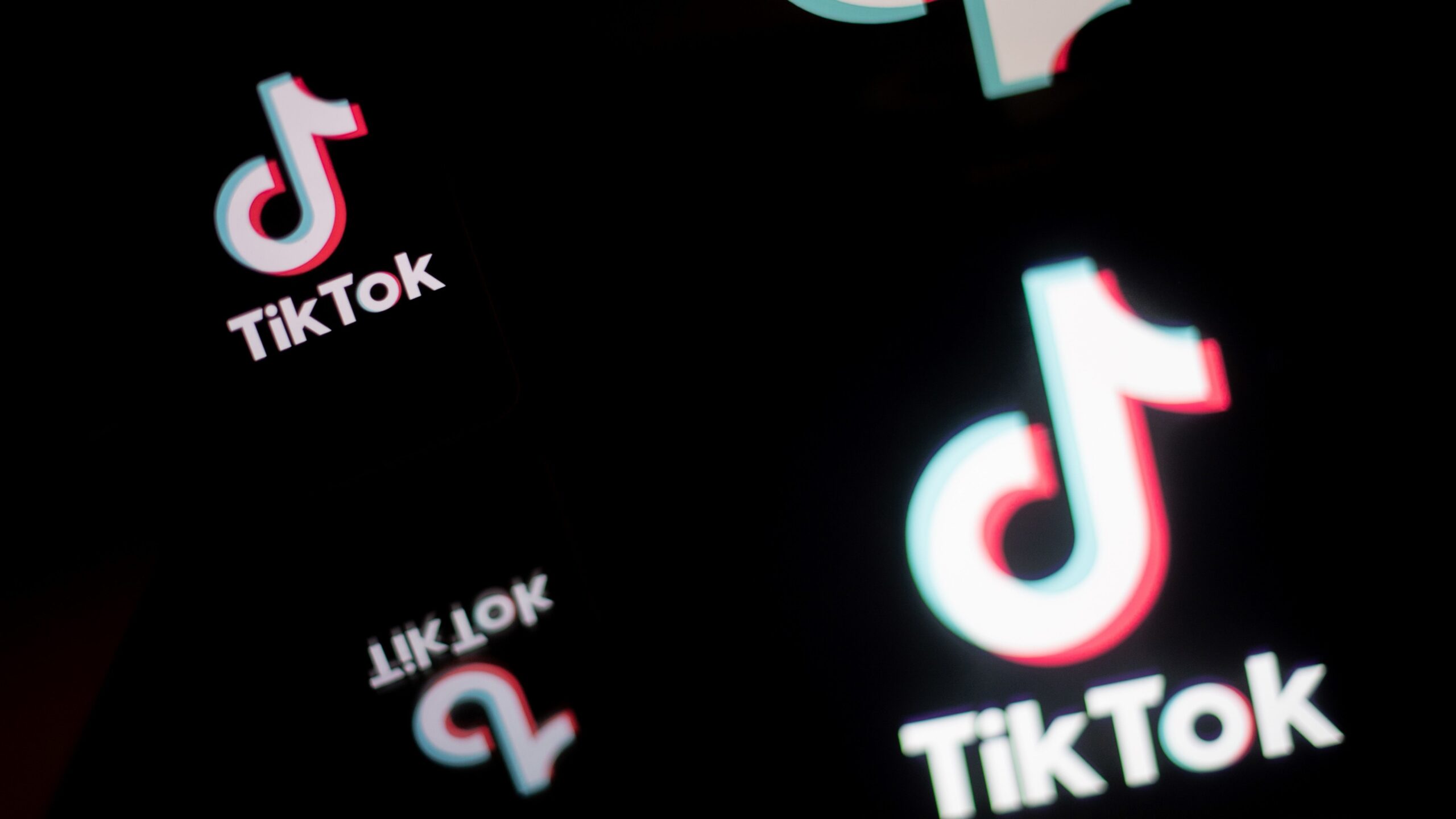 A picture taken on January 21, 2021 in Nantes, western France shows a smartphone with the logo of Chinese social network Tik Tok. Photo: Getty Images Loic Venance/AFP via Getty Images