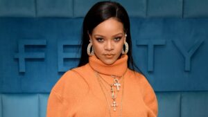 BBHMyAlbum: Rihanna Sets Fans Straight for Demanding New Album in 2021