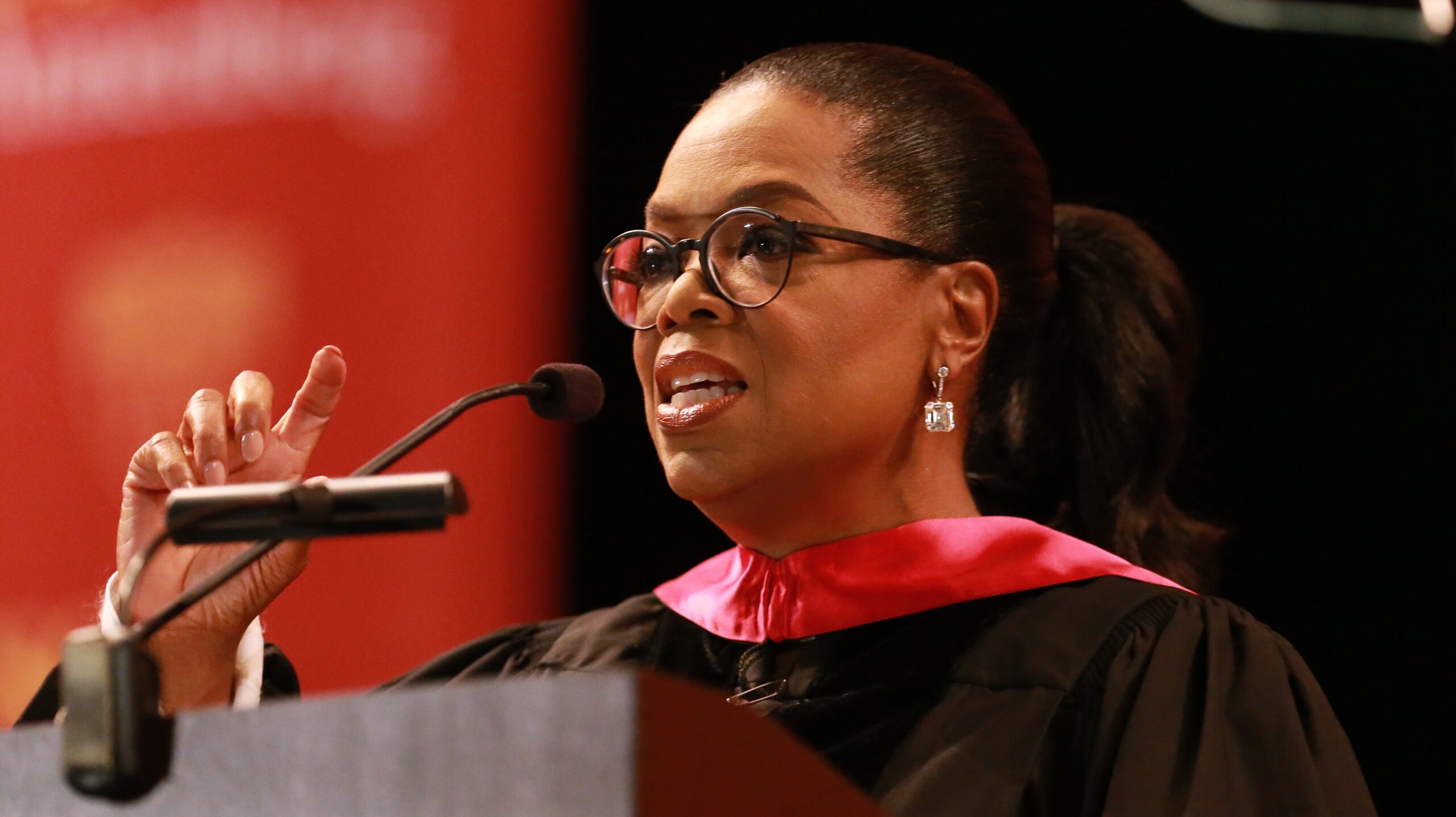 Oprah Winfrey addresses The USC Annenberg School for Communication and Journalism Celebrates Commencement on May 11, 2018, in Los Angeles, Calif. Photo: Getty Images Leon Bennett