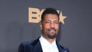 Deon Cole Discusses 'Self-Hate' Over Some Damn Pants; Wishes Major Awards Shows Would Implement a Category for Standup