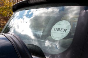 Uber Apologizes—And Offers an Explanation For—Its Insanely Racist Tweet on Twitter